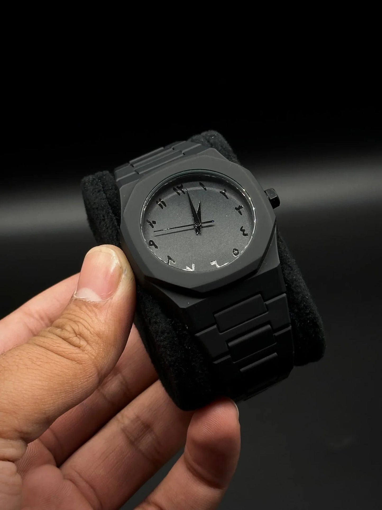AURA WATCH